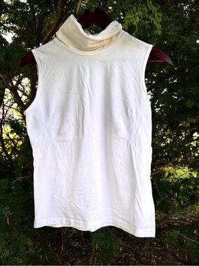 Club Monaco White Sleeveless Turtleneck Tank Top - Size Large